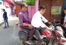 मोटर साईकल से सफाई का निरीक्षण.