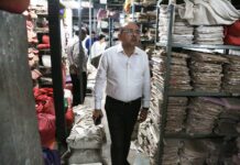 सागर :अचानक नकल शाखा पहुँचे एडीएम साहब.