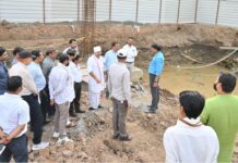 विधायक ने ली निगम इंजीनियर की क्लास.