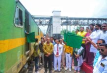 मां वैष्णो देवी के लिए ट्रेन हुई रवाना