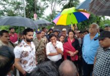 जल निकासी करवाने में लगा रहा निगम