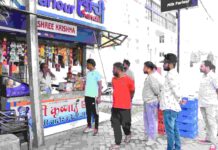 गंदगी फैलाने वालों के विरुद्ध निगमायुक्त हुए सख्त