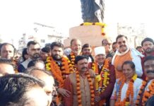 पार्टी कार्यकर्ताओं में उत्साह