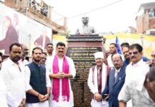 डॉ. भीमराव अंबेडकर की प्रतिमा का अनावरण